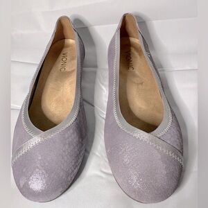 Vionic Women's Ballet Flat Dress Shoe, 7.5 Wide, "Caroll" / VS323